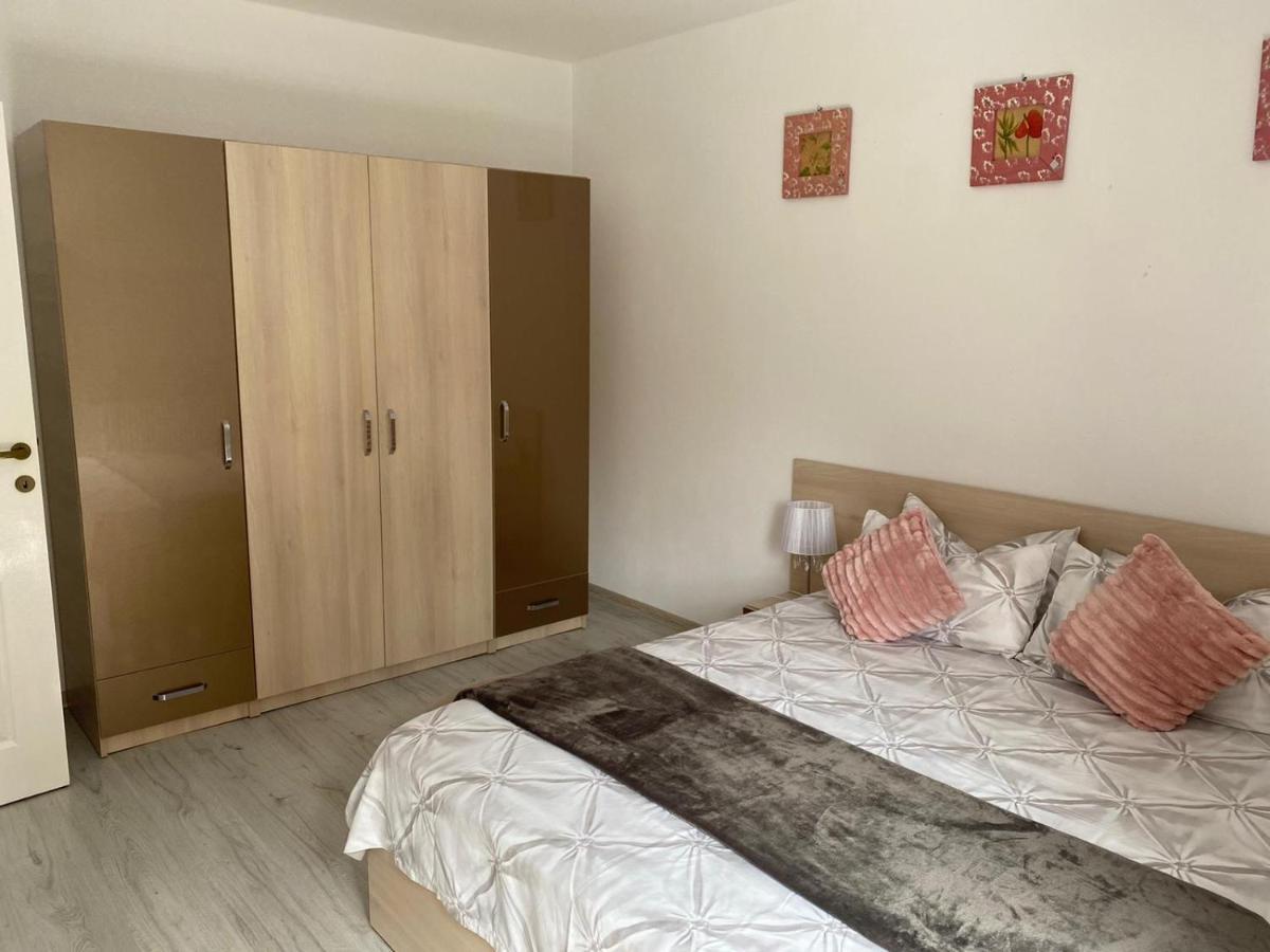 Rebeca Apartament Lugoj Exteriör bild